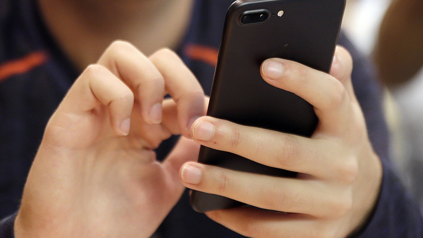 Second security issue discovered on Tea app