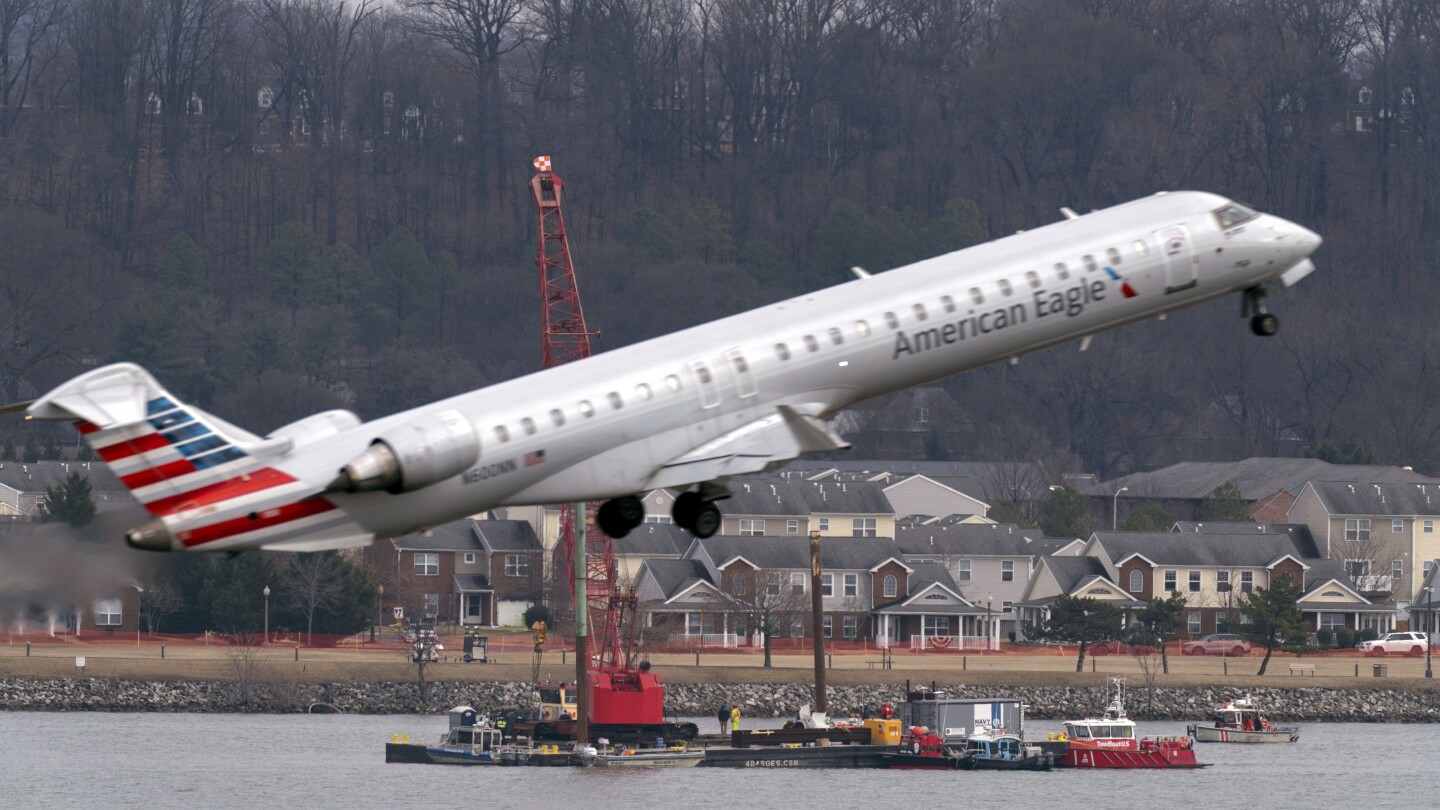 Victims’ families seek answers as NTSB launches Washington DC plane crash hearings