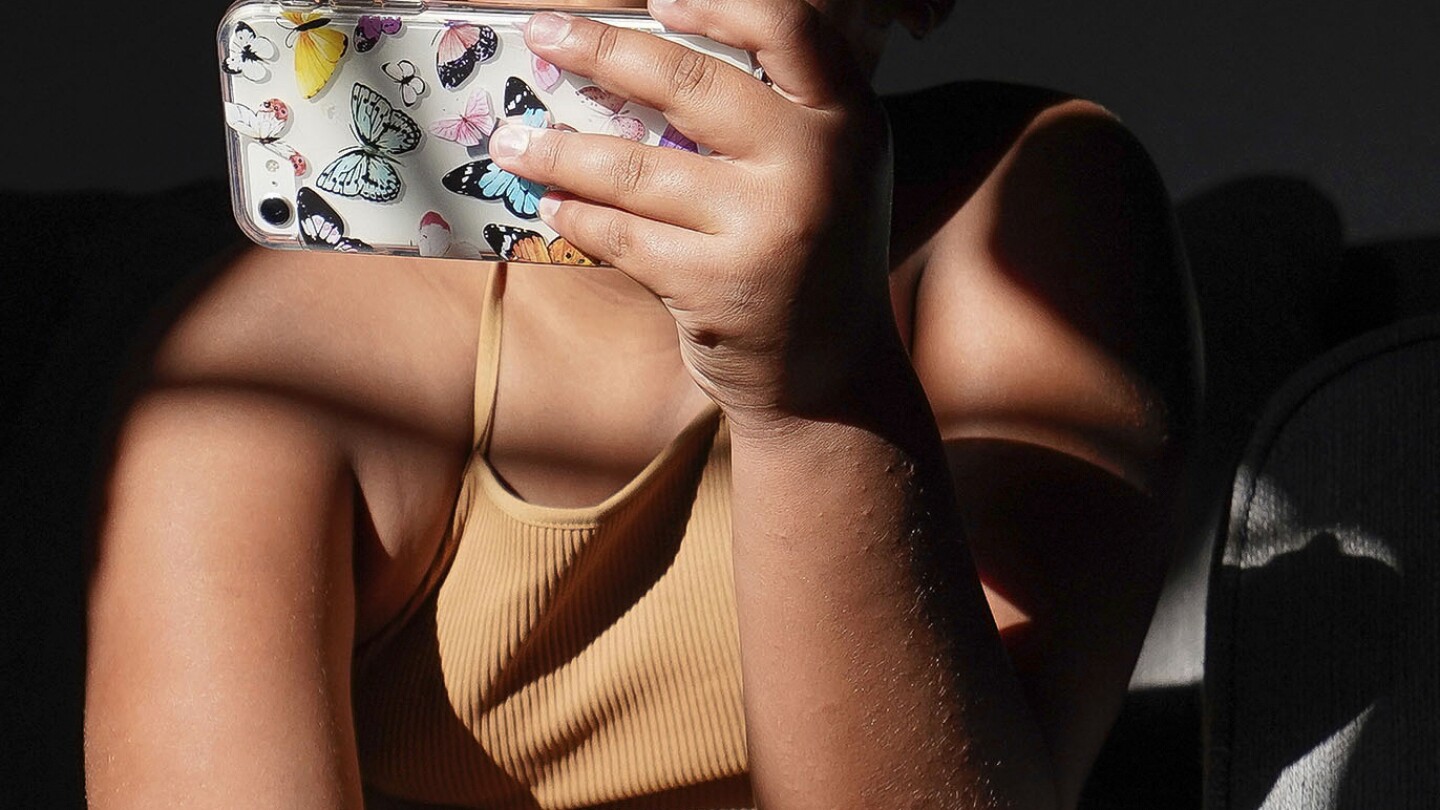 FTC launces inquiry into AI chatbots acting as companions and their effects on children