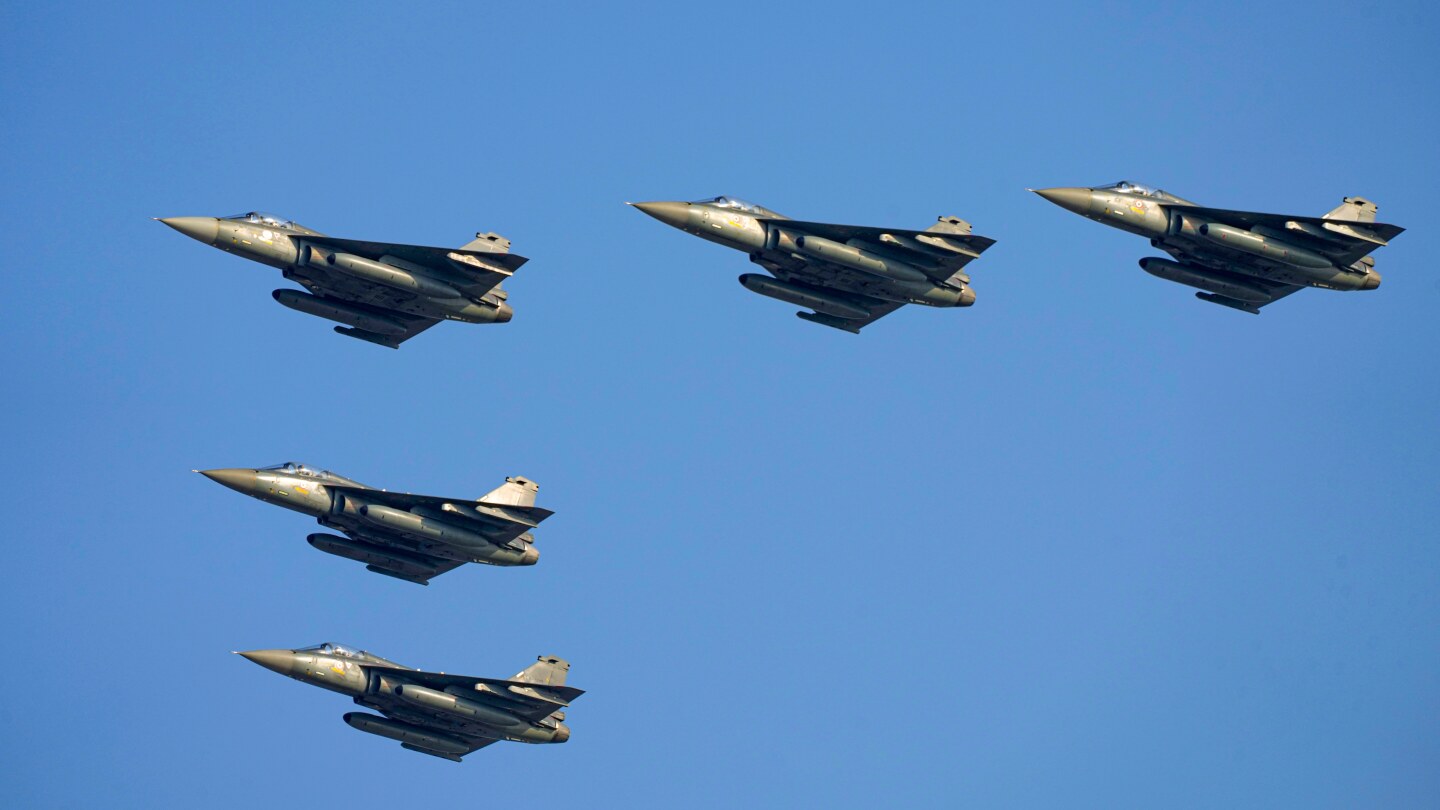 India retires MiG-21 fighters as air force stretches to improve fleet