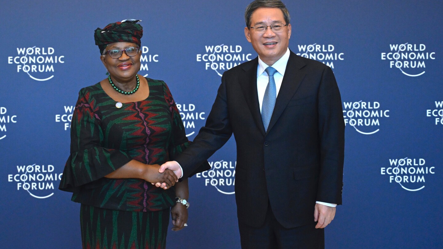 Chinese premier says US and his country need to ‘work in the same direction’