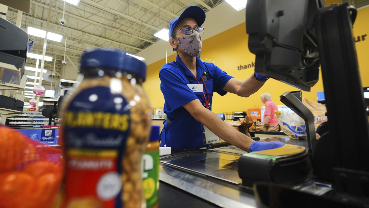 Retail sales up 0.6% in August from July even as tariffs hurt jobs and lead to price hikes