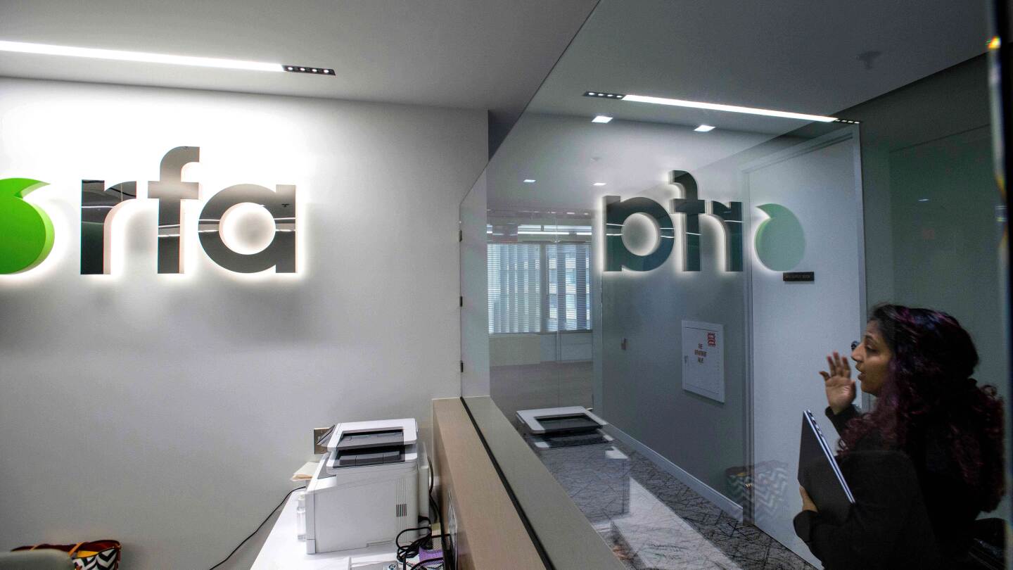 <br />
<b>Warning</b>:  Undefined variable $myimgalt in <b>/www/wwwroot/centerheight.com/wp-content/themes/ennews001/single.php</b> on line <b>213</b><br />
