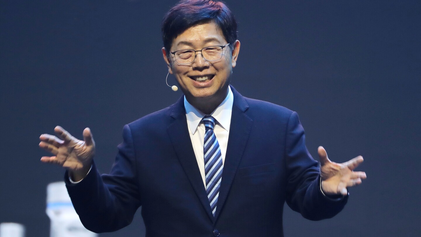 OpenAI and Taiwan’s Foxconn to partner in AI hardware design and manufacturing in the US