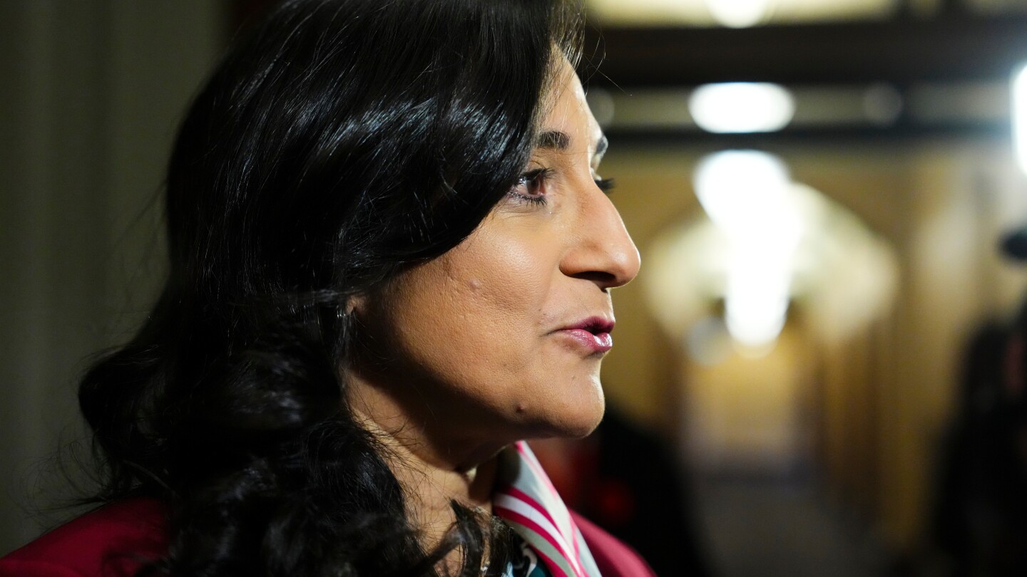 <br />
<b>Warning</b>:  Undefined variable $myimgalt in <b>/www/wwwroot/centerheight.com/wp-content/themes/ennews001/single.php</b> on line <b>213</b><br />
