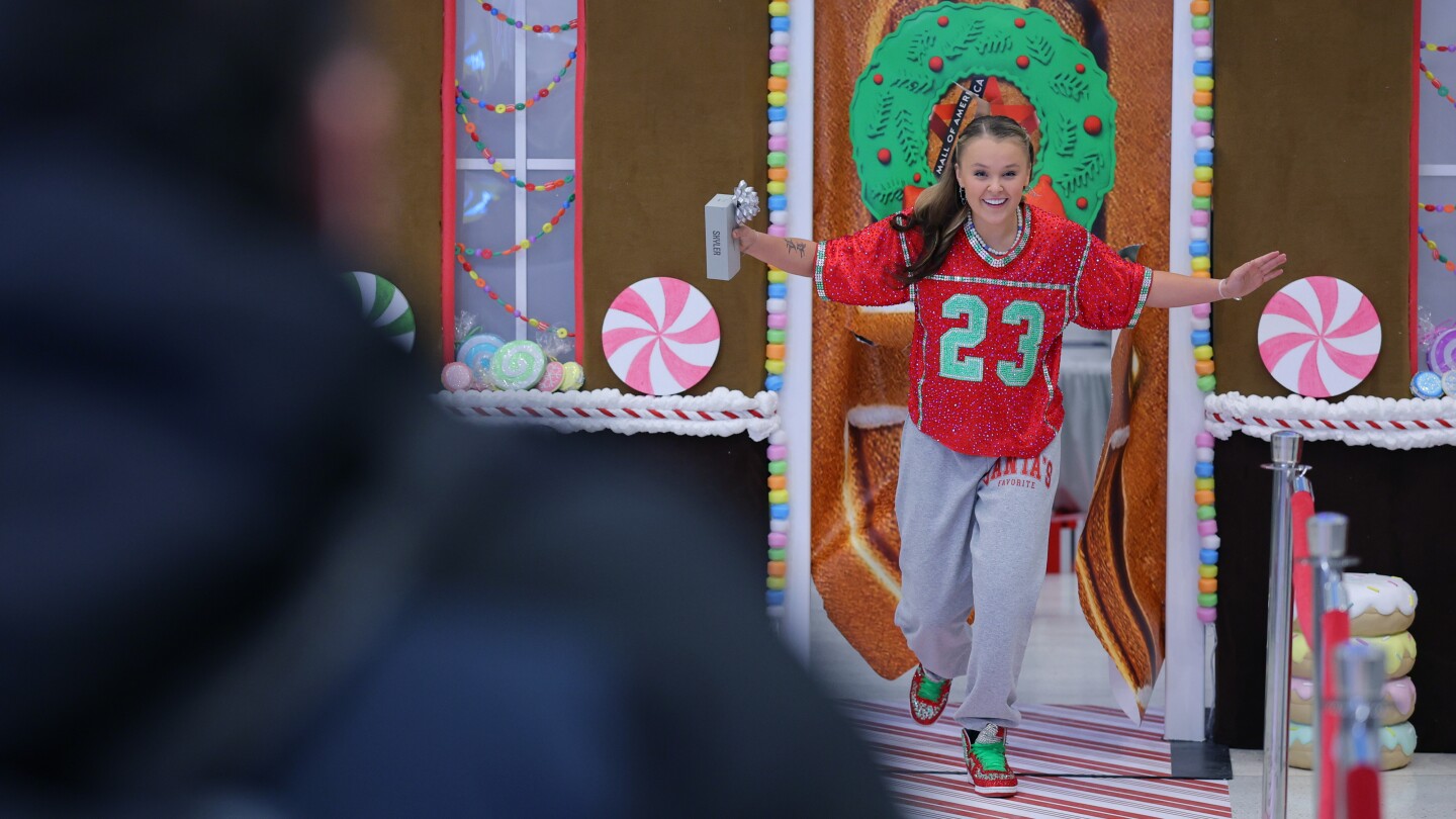 Photos capture enduring enthusiasm for Black Friday, the biggest shopping day of the year