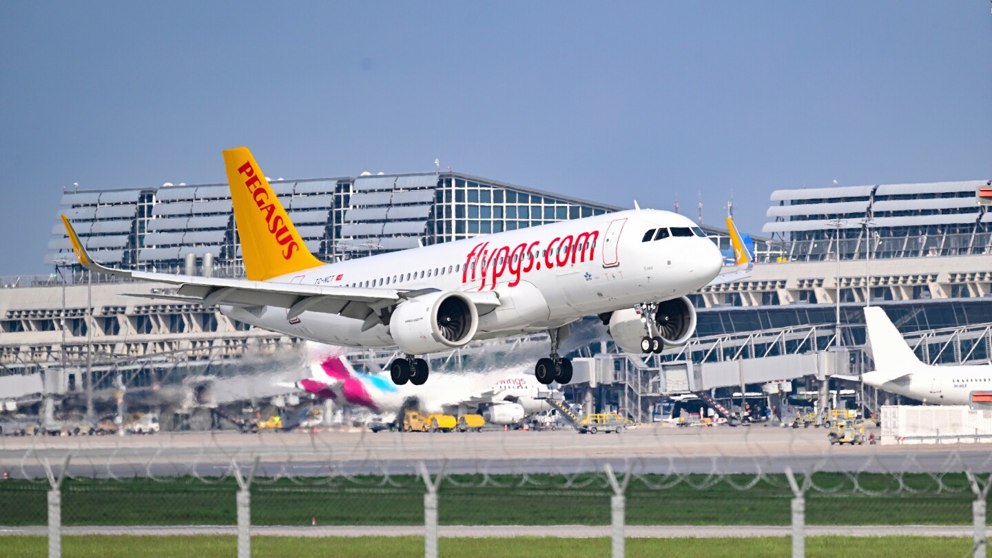 Turkey’s Pegasus Airlines acquires biggest Czech airline, Smartwings, in a deal worth $180 million