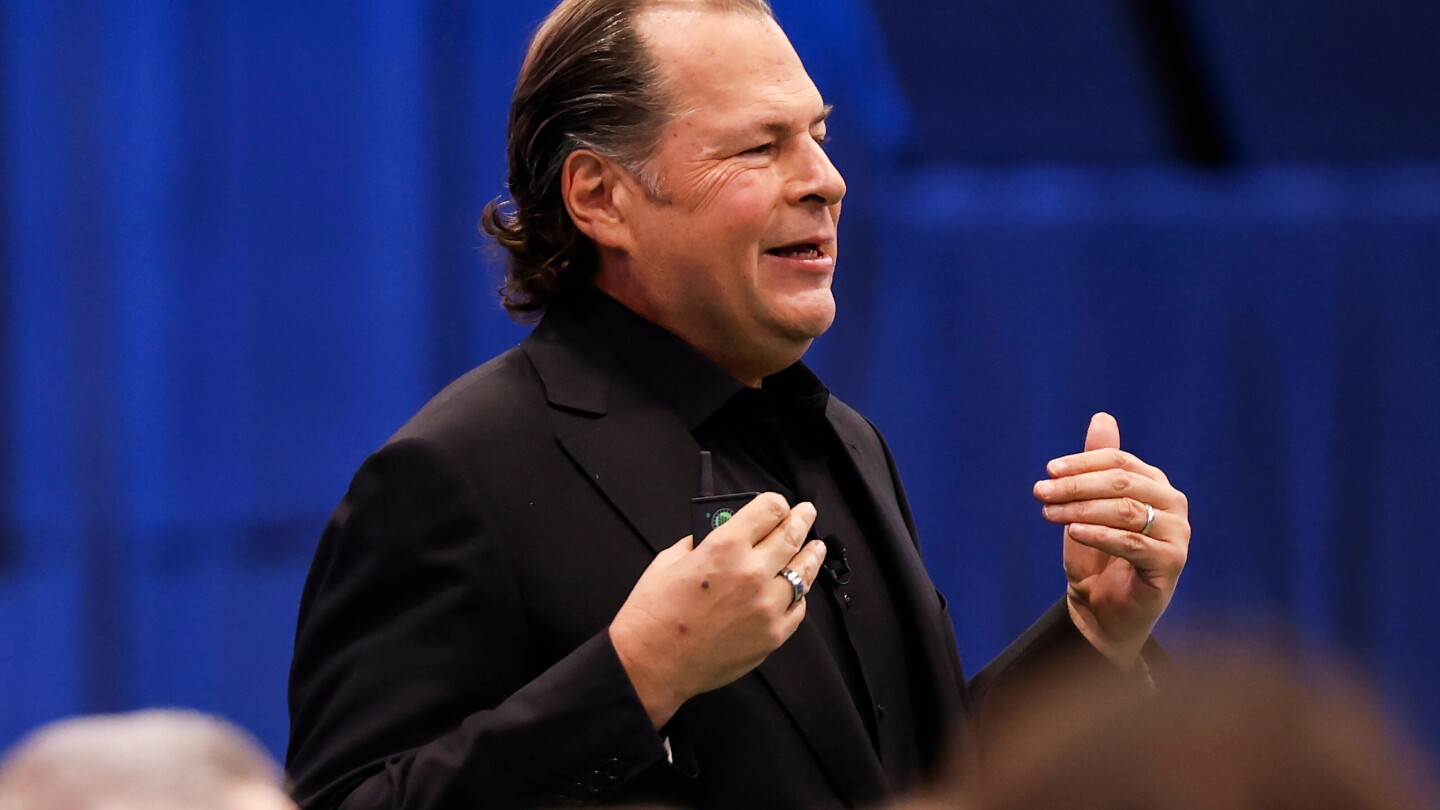 Salesforce CEO vies to overcome investors’ AI skepticism while touting company’s quarterly numbers