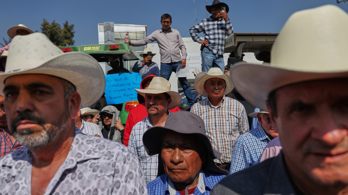 Farmers block Mexico’s Congress to protest new water law proposal