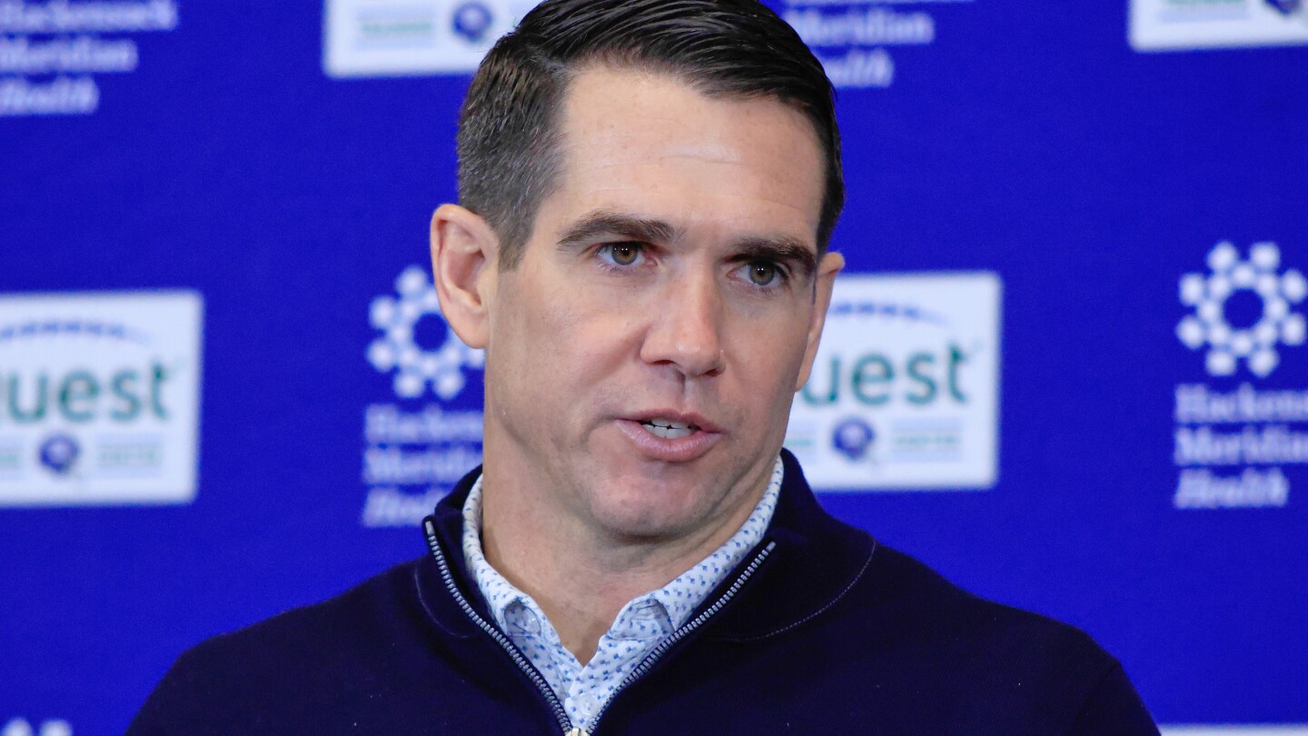 Giants GM Joe Schoen defends roster, points to talent when questioned about job security